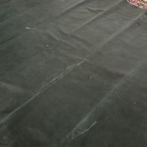 Cuero Negro Entero para Tapicería - imagen 2