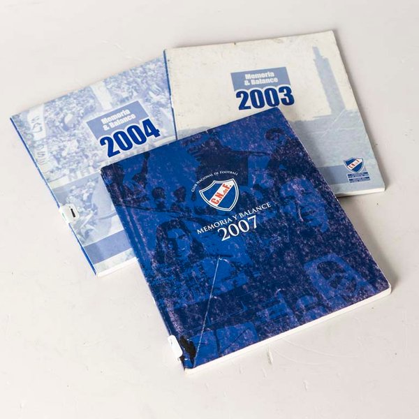 Lote siguiente: Libros de Memoria y Balance de Nacional 2003, 2004 y 2007