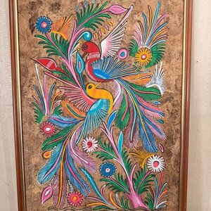Cuadro Decorativo de Aves y Flores sobre Tela con Marco de Madera - imagen 1