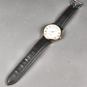 Dos Relojes Casio y Otro Dorado con Malla de Cuero - imagen 9