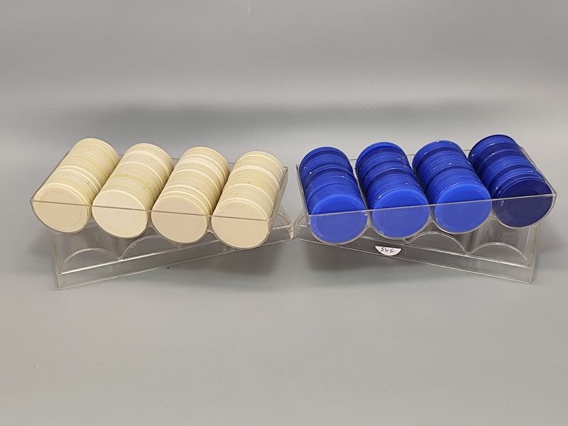 Fichas de Juego Plásticas Azules y Marfil con Bandejas Organizadoras