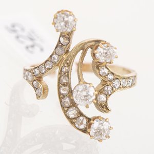 Lote anterior: Anillo de Oro 18k con Brillantes y Diamantes