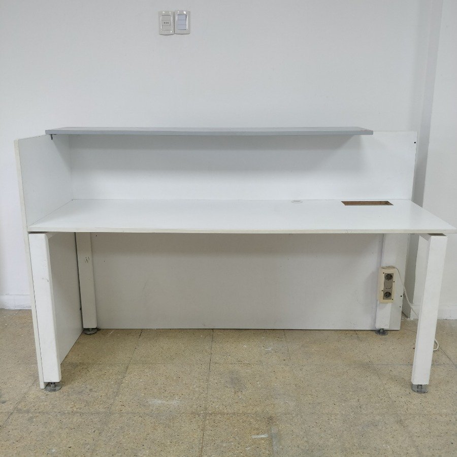 Escritorio de oficina en MDF americano