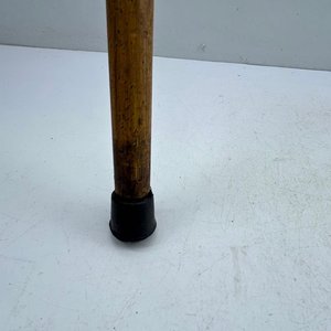 Bastón de Madera Clásico con Empuñadura Curva - imagen 4