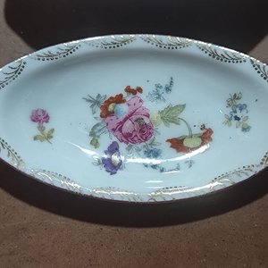Dos Fuentes de Porcelana Bavaria con Bordes Dorados y Flores - imagen 5