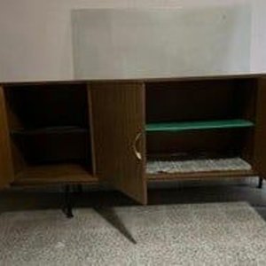 Aparador Trinchante Antiguo de Madera con Patas Metálicas - imagen 2