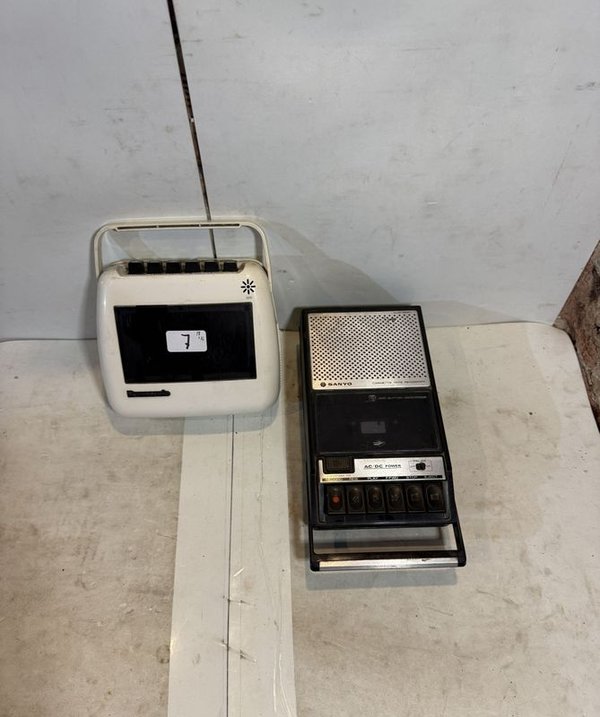 Reproductores de cassette vintage Panasonic y Sanyo - imagen 2