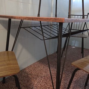 Juego de Comedor Diario: Mesa y 4 Sillas de Hierro y Madera - imagen 5