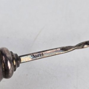 Botella Forrada en Cuero con Motivo Quijote y Cuchara Larga "Aurea" - imagen 6