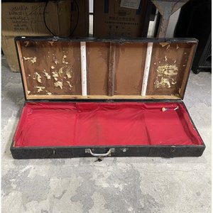 Estuche de Madera Negro con Interior Rojo - imagen 2