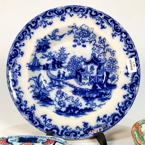 Tres Piezas de Porcelana Oriental Chinaiserie y Floral - imagen 2