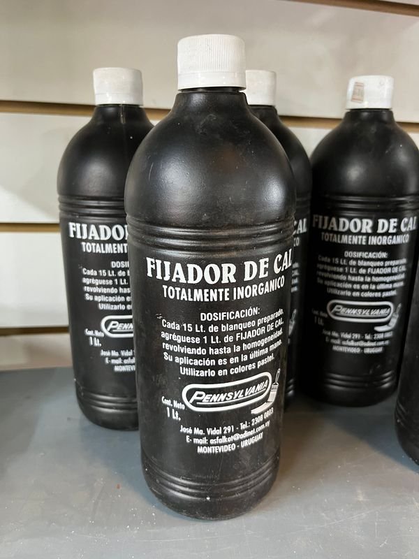 Fijador de cal - Botellas de plástico negras - imagen 2