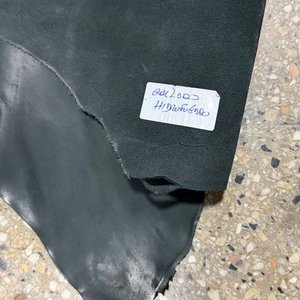 Medio Cuero Negro para Tapicería - imagen 4