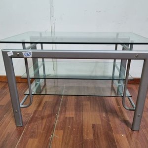 Mesa de TV con Estantes y Estructura Plateada - imagen 1