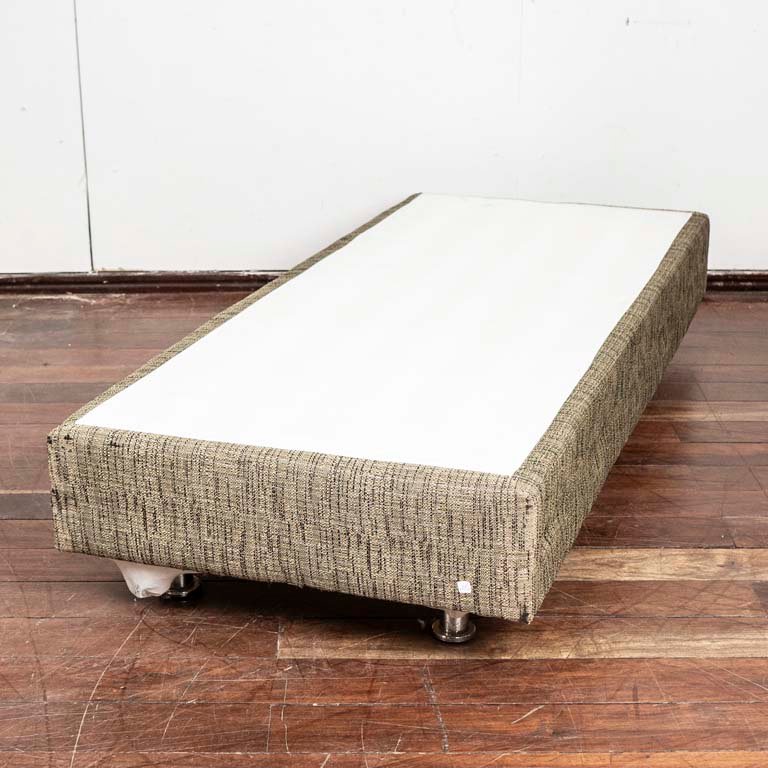 Item 2113907 - Image 0