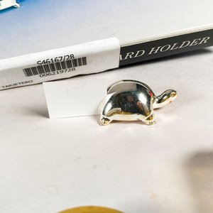 Lote de 12 Piezas: Pastilleros, Estuche Pierre Cardin y Tarjeteros Vintage con Diseño de Tortugas - imagen 5
