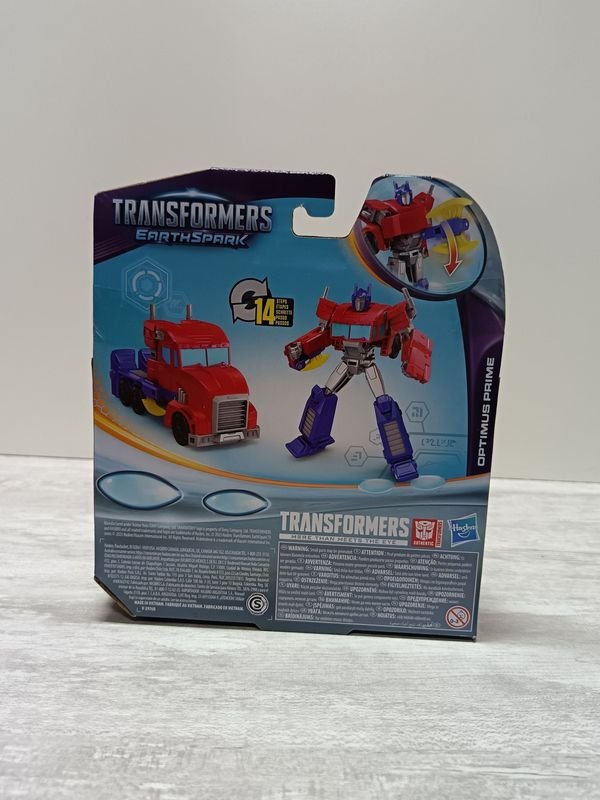 Transformador Hasbro EarthSpark Optimus Prime - imagen 3