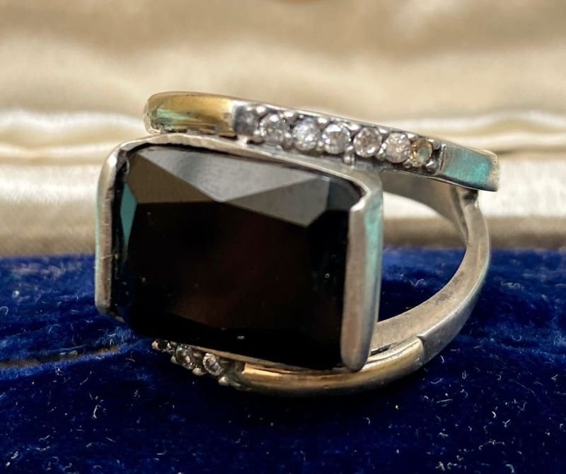 Item 837822 - Image 0