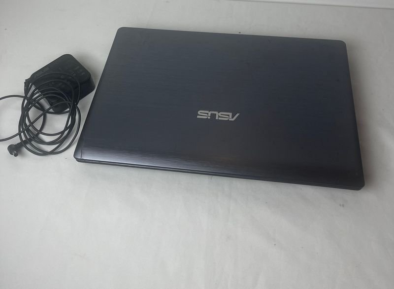 Lote anterior: Portátil ASUS de alta gama