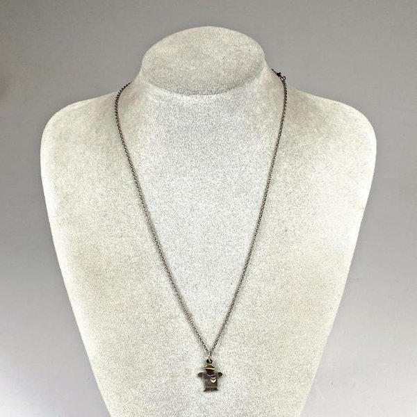 Cadena de Plata con Colgante de Niño y Par de Aritos Dorados - imagen 1