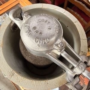 Antigua Máquina de Helados a Manivela "KitchenAid" con Tacho de Madera - imagen 4
