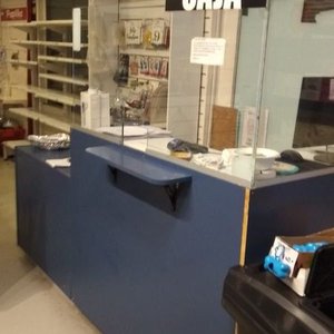 Mueble caja para comercio con múltiples estantes para facilitar la facturación - imagen 5