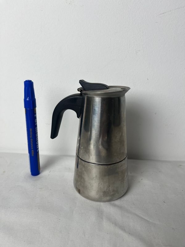Lote siguiente: Cafetera italiana en buen estado