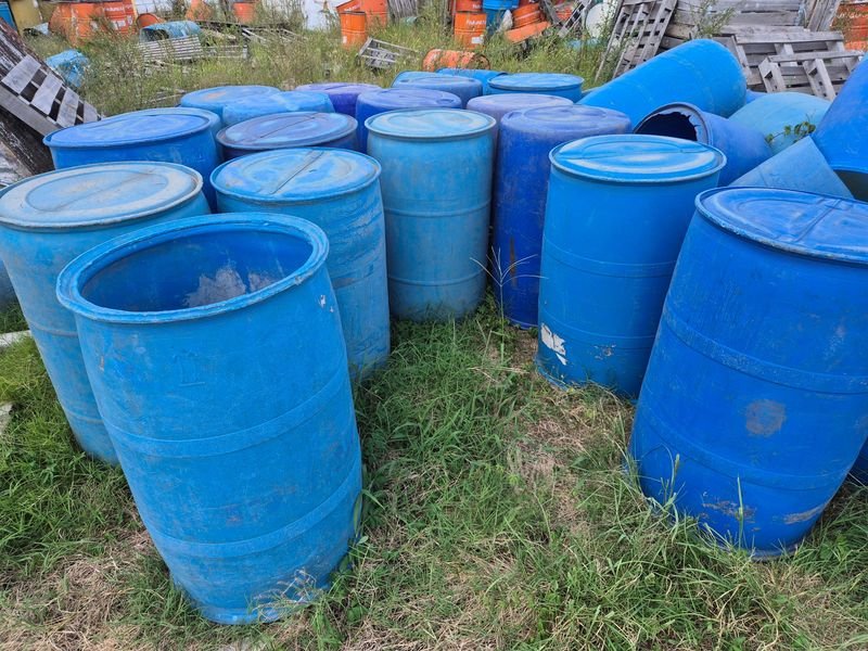 Tanques de PVC de 200 litros en venta - imagen 2