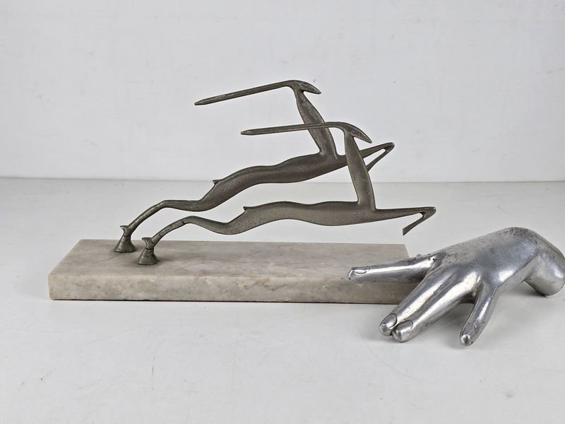 Escultura Decorativa de Dos Linces en Metal sobre Base de Mármol
