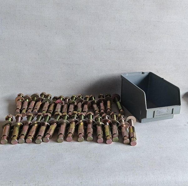 30 Pernos de Anclaje para Hormigón, Zincados, 15 cm
