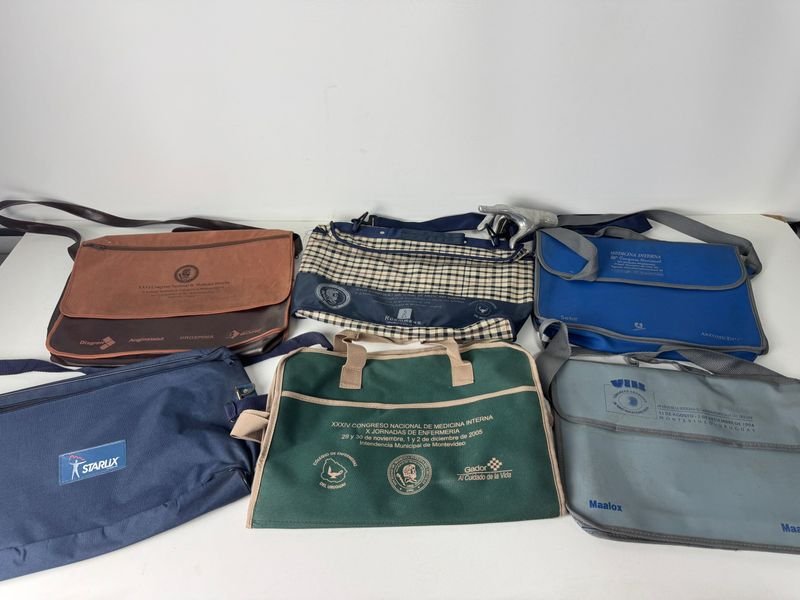 Lote siguiente: Bolsos para Medicina en buen estado