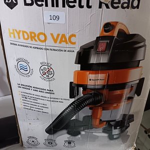 Aspiradora Bennett Read Hydro Vac con Accesorios - imagen 5