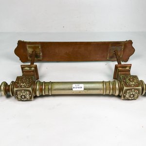 Manijón de Bronce Labrado con Diseño Floral - 40 x 14 cm - imagen 2