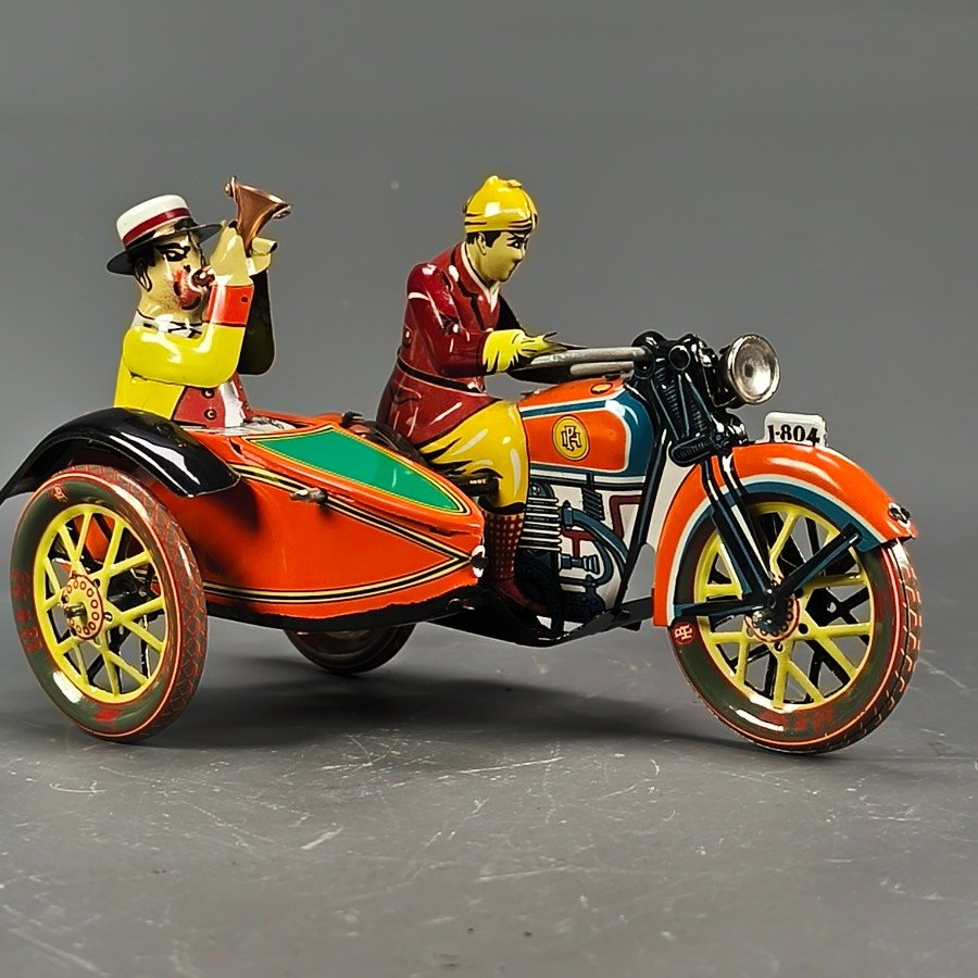 Item 17701 - Image 9