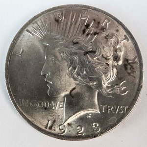 Lote siguiente: Moneda de Plata Dólar Estadounidense 1923 "Peace Dollar"