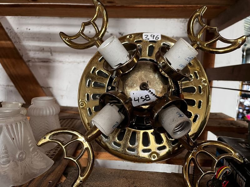 Ventilador de Techo con 4 Portalámparas y Tulipanes Decorativos
