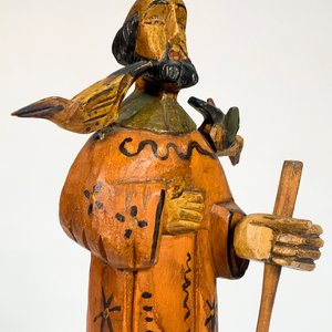 Talla Religiosa de San Francisco de Asís en Madera con Bastón y Palomas - imagen 4