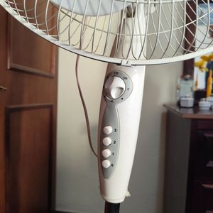 Ventilador de Pie Powind Blanco Usado - imagen 2