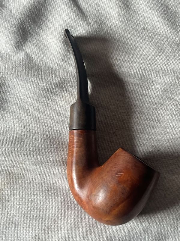 Pipa curva 'Lars of Denmark' para fumadores - imagen 2