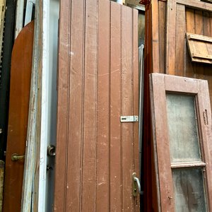 Lote de 3 piezas: Puerta de madera lambriz y 2 ventanas con postigos - imagen 3