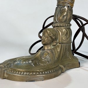 Lámpara de Metal Plateado con Rostro de Dama - Brazo Reparado - imagen 2