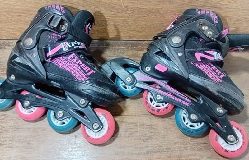 Lote anterior: Par de Rollers en buen estado