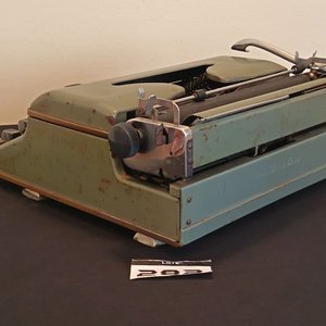 Máquina de Escribir Vintage Torpedo Alemana - Década de 1950 - imagen 8
