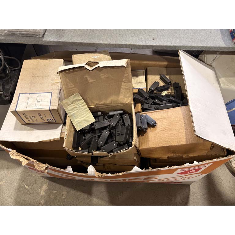 Lote siguiente: Lotes de interruptores de luz para venta