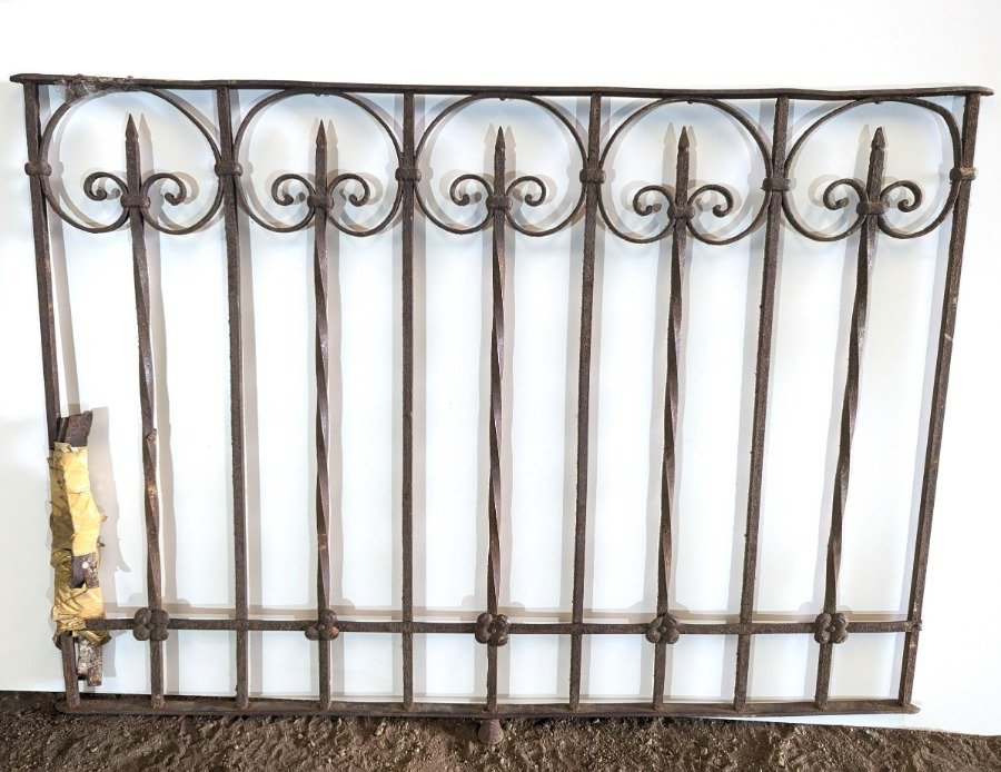 Item 18215 - Image 0