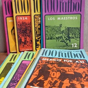 Lote siguiente: Colección 100 Años del Fútbol Uruguayo: 27 Fascículos (Falta el N°1)