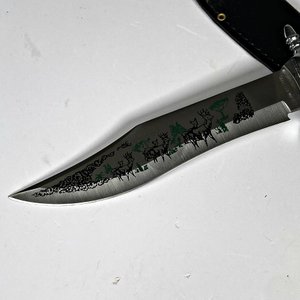 Cuchillo de Colección con Hoja Decorada y Cabo de Lobo con Vaina - imagen 4