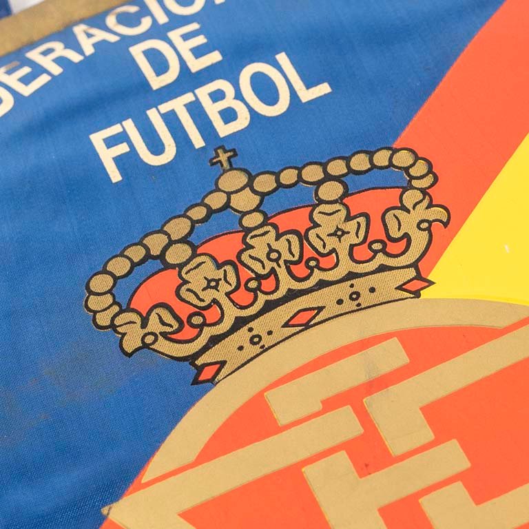 Banderín de la Real Federación Española de Fútbol - imagen 2