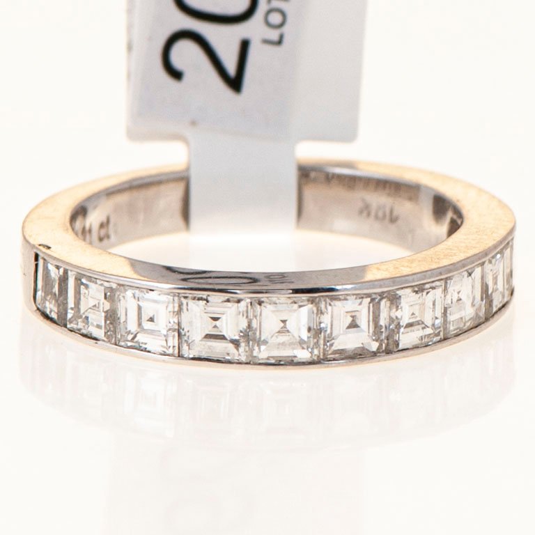 Item 2096948 - Image 0