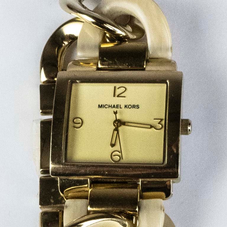 Lote siguiente: Reloj Michael Kors de alta calidad